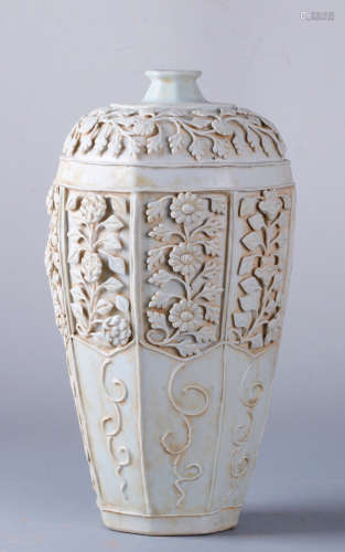 A HUTIAN YAO WRAPPED FLORAL PATTERN VASE