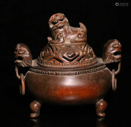 A BAMBOO CARVED BEAST SHAPED CENSER