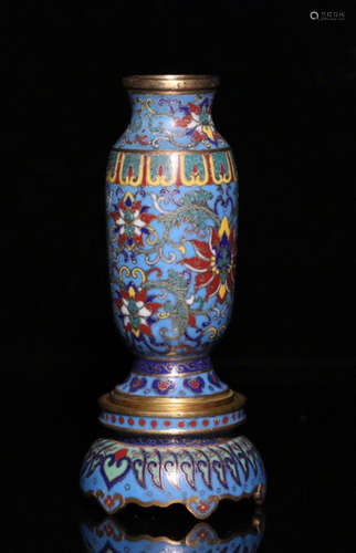 A CLOISONNE CASTED FLORAL PATTERN VASE