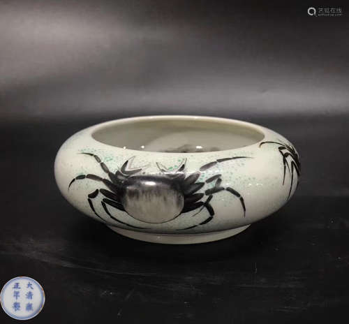 A INK GLAZE CRAB PATTERN PEN WASHER