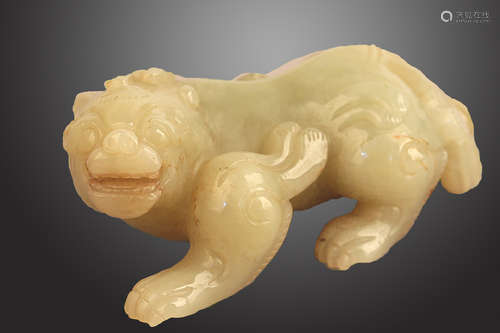 17-19TH CENTURY, AN AUSPICIOUS ANIMAL PATTERN HETIAN JADE, QING DYNASTY