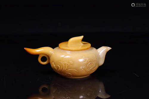 AN OLD TIBETAN FLORIAL DESIGN HETIAN JADE TEAPOT