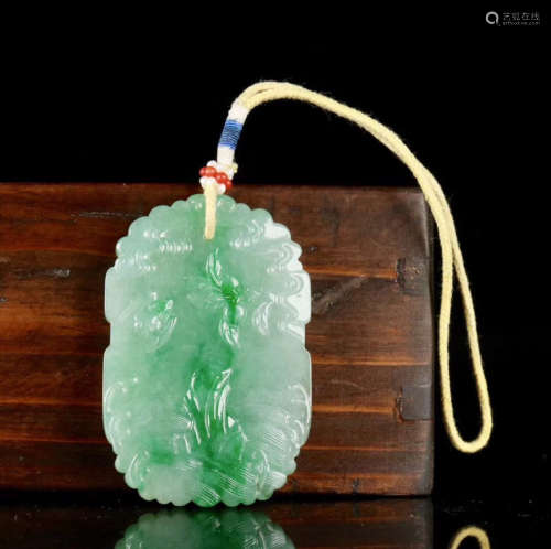 17-19TH CENTURY, AN OLD JADE PENDANT, QING DYNASTY