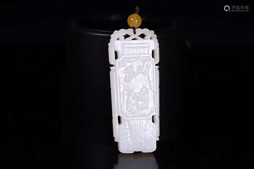 18-19TH CENTURY, A CHARACTER AND VERSE PATTERN HE TIAN JADE PENDANT, LATE QING DYNASTY