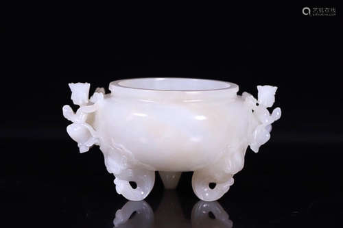 AN OLD TIBETAN BUDDHA DESIGN DOUBLE-EAR HETIAN JADE CENSER