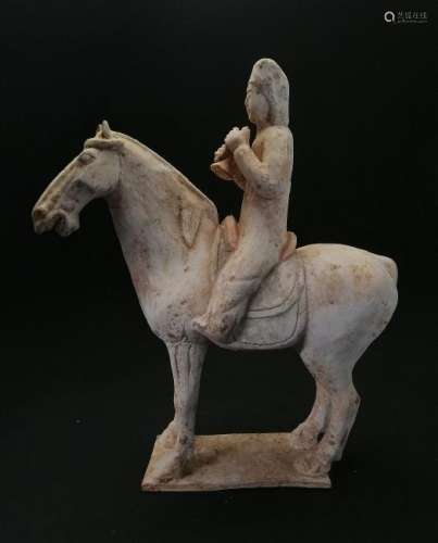 SUPERB CHINESE TANG DYNASTY POTTERY HORSE
