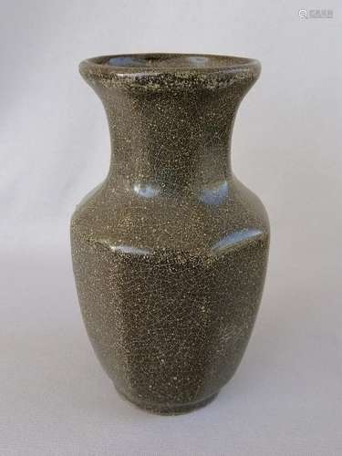 A CHINESE SONG DYNASTY XI KO BROWNISH GLAZED VASE