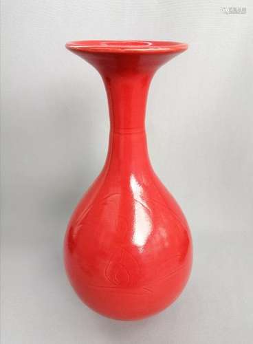 A CHINESE SONG DYNASTY DING KILN YU HU CHUN PING