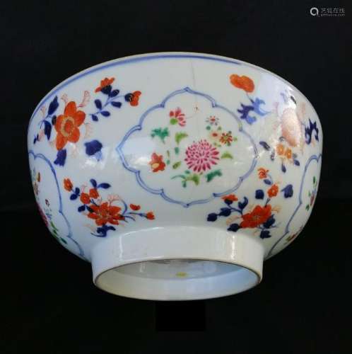 A CHINESE 18th C. EXPORT FAMILLE ROSE BOWL
