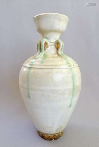 A CHINESE TANG DYNASTY WIDE MOUTH VASE
