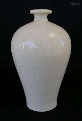 CHINESE SONG DYNASTY DING KILN MEI PING