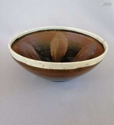 A CHINESE TANG DYNASTY XING KILN MANG KO BOWL