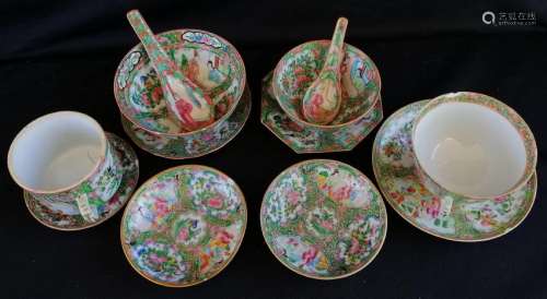 12 PIECES OF CHINESE ROSE MEDALLION PORCELAINS