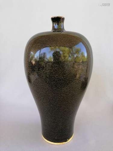 A CHINESE TANG DYNASTY BLACK GLAZED MEIPING