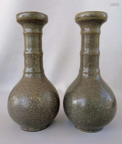 PAIR OF CHINESE SONG DYNASTY SAUCE GLAZED VASES