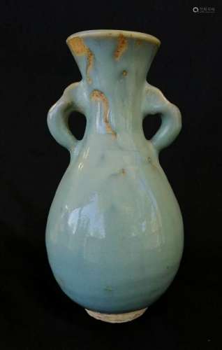 CHINESE LIAO JIN GUAN GLAZE VASE WITH DOUBLE EARS