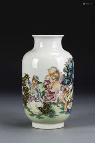 Chinese Famille Rose Vase