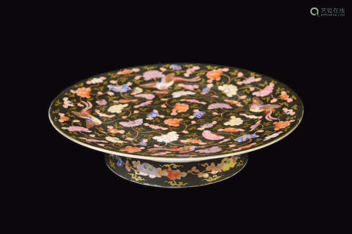 [Japanese] A Famille Rose Black Ground Porcelain Cake Tray