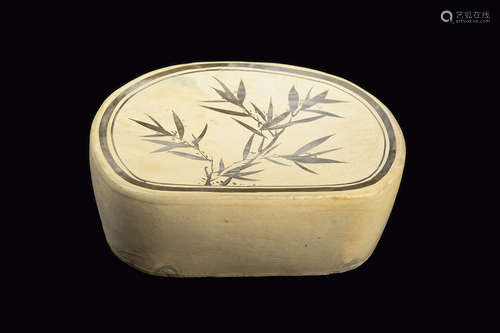 [Chinese] A Song Dynasty Zi-zhou Kiln Style Non-glazed Black Bamboo Pattern Porcelain Pillow