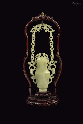 [Chinese] A Green Jade Carved Chained Bottle Ornament