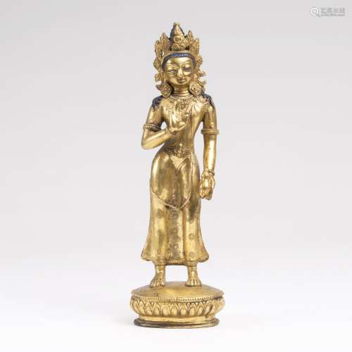 Figur 'Bodhisattva Maitreya'Sinotibetisch, 18./19. Jh. Bronze, feuervergoldet, teils farbig