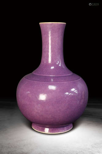 清 魚籽紫釉賞瓶