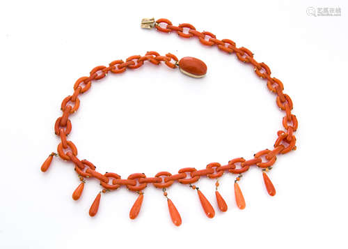 A 19th Century Italian coral and gold mounted fringe necklace, the oval chain links supporting