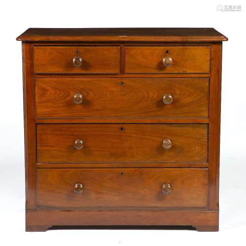 Mahogany chest of drawers Victorian, of three long and two short drawers, 103cm across x 49cm deep x