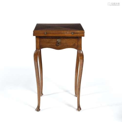 Mahogany envelope card table Edwardian, 42cm square x 72cm high