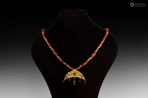 Roman Gold Pendant Necklace