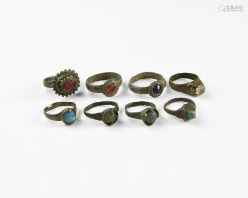 Roman and Later Rings with Gemstones
