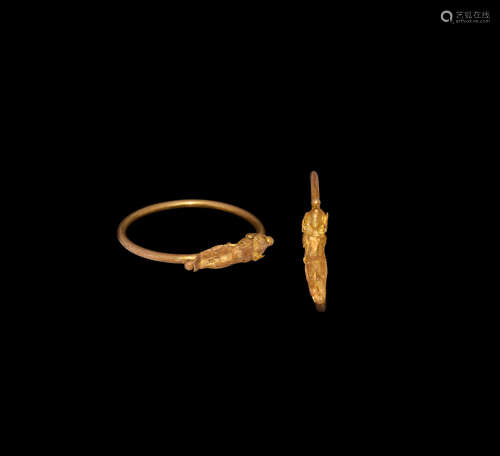 Roman Gold Figure in Gold Ring