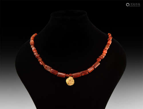 Roman Carnelian and Gold Pendant Necklace