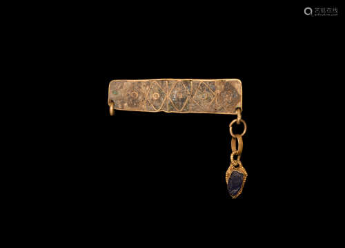 Roman Gold Pendant Bar