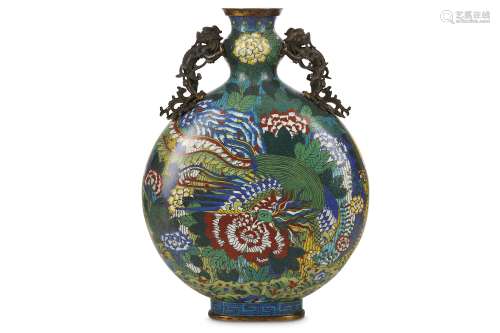 A CHINESE CLOISONNE ENAMEL 'PHOENIX' MOON FLASK. Qing Dynasty.  The flattened body decorated to each