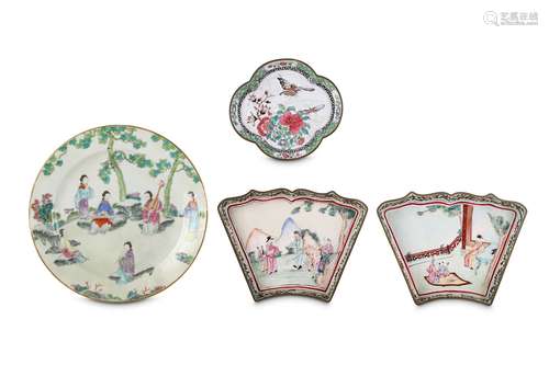 A CHINESE FAMILLE ROSE 'LADIES' PLATE. Qing Dynasty, 18th Century. Finely painted with six ladies in