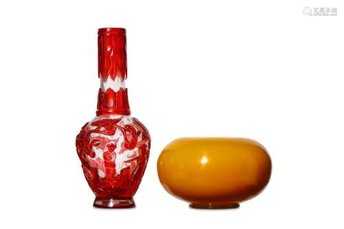 TWO CHINESE GLASS ITEMS. 19th/20th Century. Comprising a red-overlay clear glass bottle vase