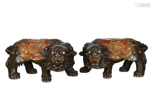 A PAIR OF LARGE LACQUERED WOOD LION DOG STOOLS. 19th Century. Carved and decorated in lacquer and