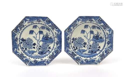 A pair of Bow blue and white octagonal soup plates...;