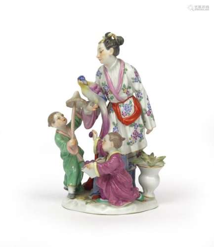A Meissen chinoiserie figure group 20th century, m...;
