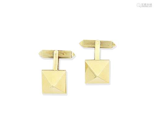 A pair of gold cufflinks, by Cartier, 1986