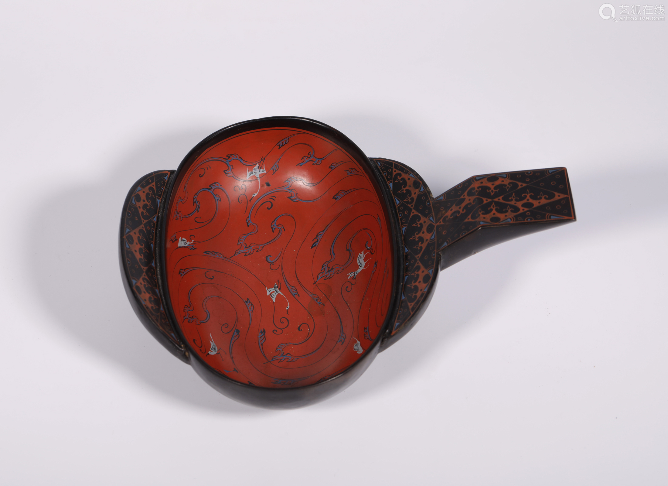 汉代彩绘漆器有柄羽觞杯