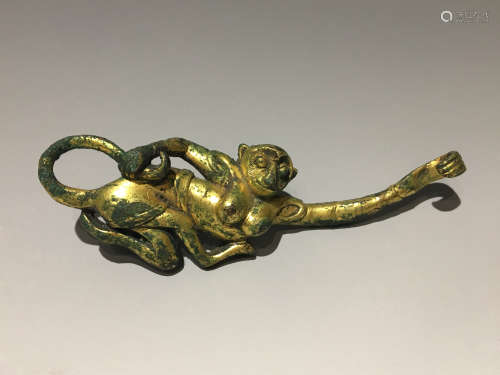 漢代銅鎏金猴帶鉤
