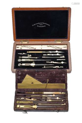 ϒ A French cased set of drawing instruments
