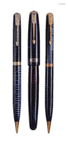 Parker, Vacumatic, a blue fountain pen and two propelling pencils