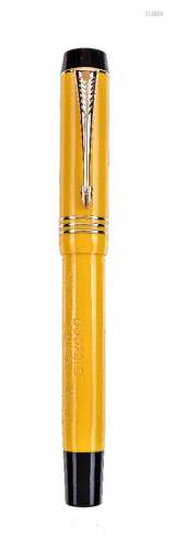 Parker, Duofold Mandarin, a limited edition yellow fountain pen