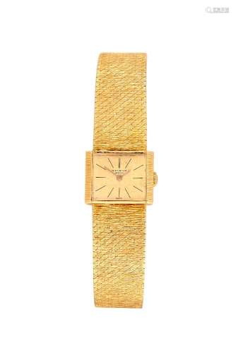 Patek Philippe, ref. 3322, an 18 carat gold bracelet watch