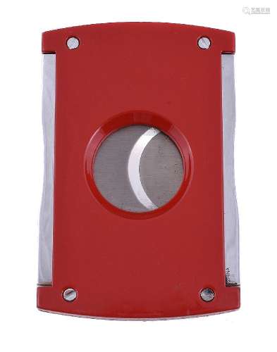 S. T. Dupont, Maxijet, a red lacquer cigar cutter