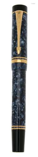 Parker, Duofold Centennial, a blue marbled fountain pen