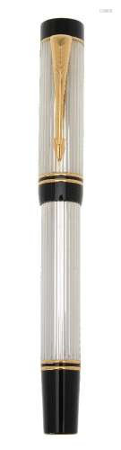 Parker, Duofold Centennial, a silver plated fountain pen